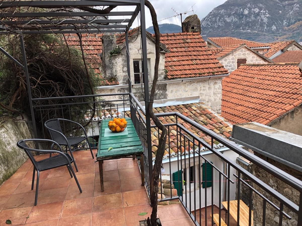 Kotor Bagus - Cozy Boutique Old Town Studio With Seaview Terrace Exteriör bild